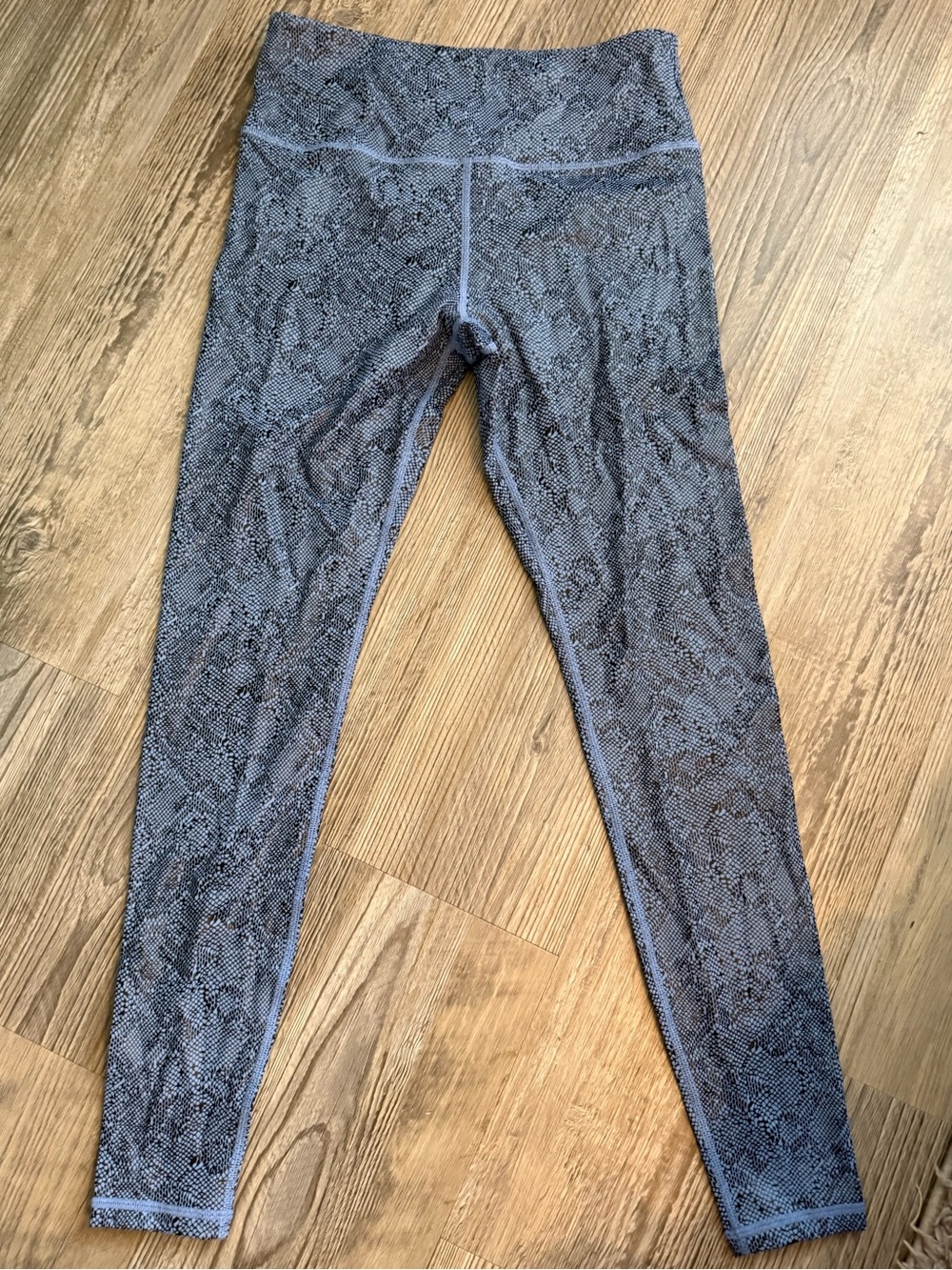 High-Rise Blue Snake Print Leggings